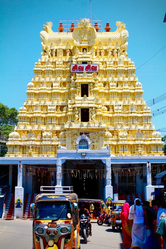 Ramanathaswamy Temple tower in Rameswaram